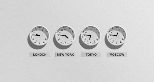 cropped-Canva-London-New-York-Tokyo-and-Moscow-Clocks.jpg